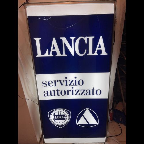 Working double-sided lance assistance sign