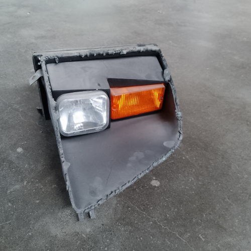 Left front headlight F40