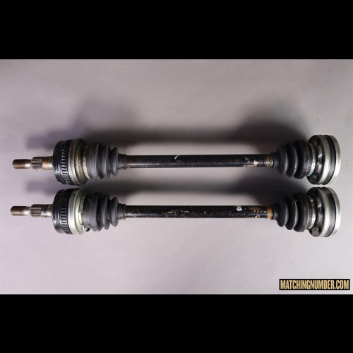 Orange axle shafts Porsche 997 CUP S