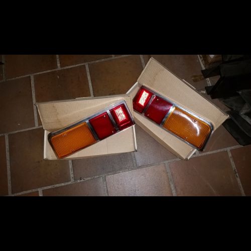 Pair of plastic rear lights for Renault 16