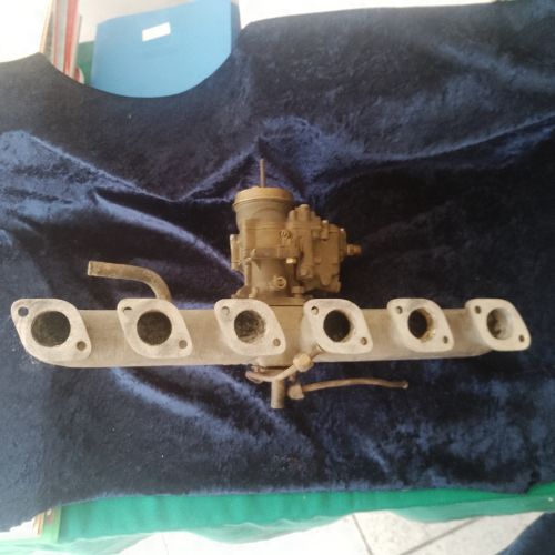 Intake manifold with Maserati A6 carburettor